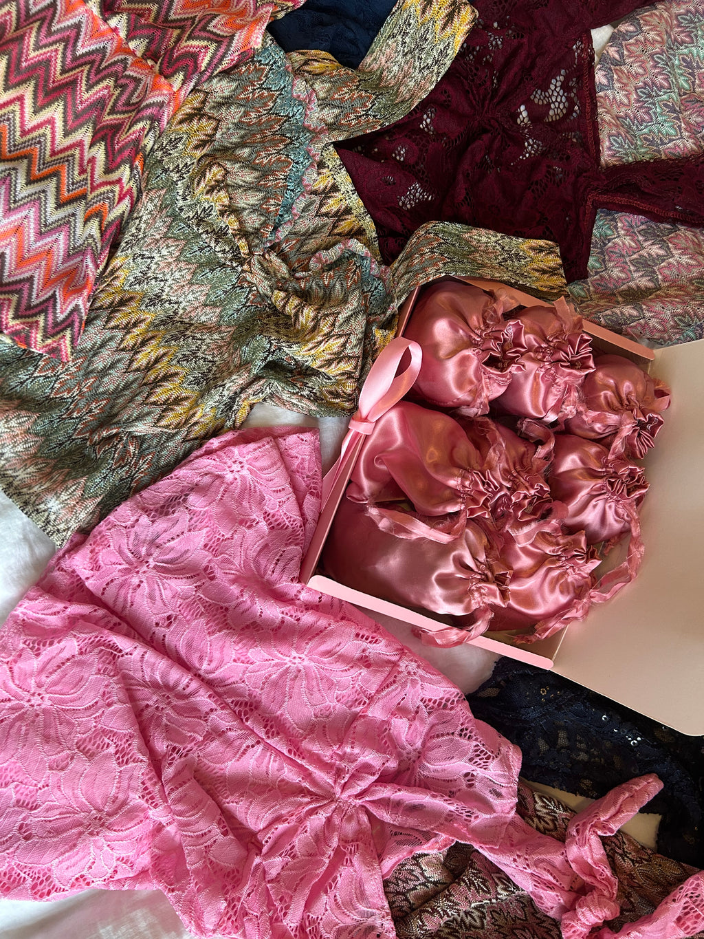 Surprise calendar 4 packages